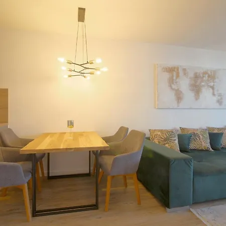 488 Apartment *